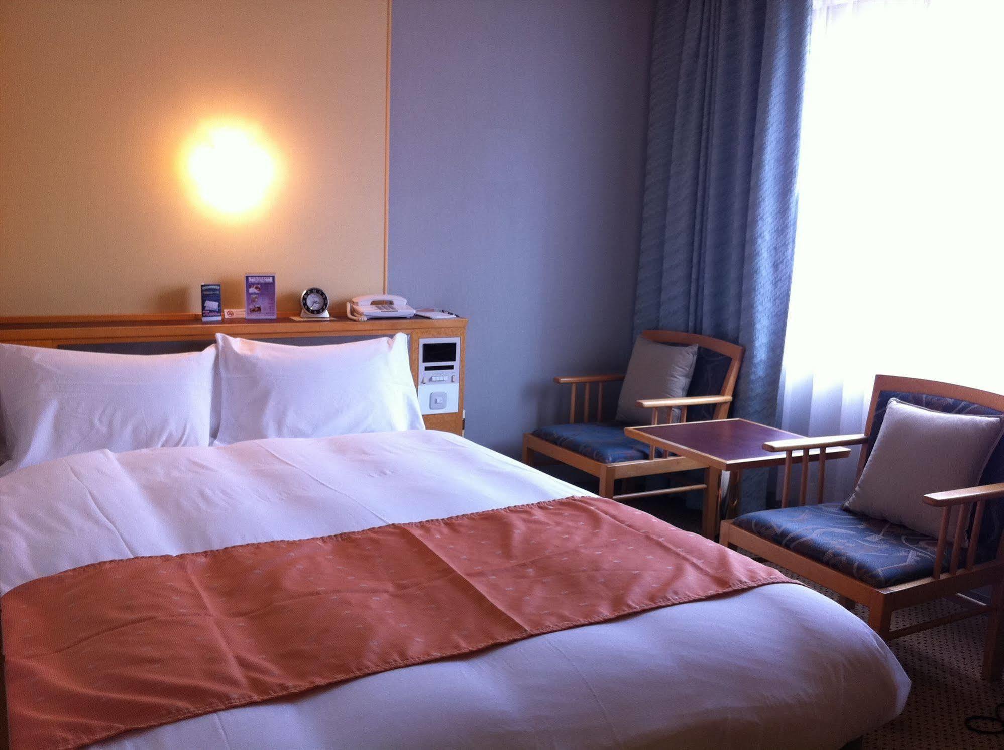 Chisun Grand Takamatsu Hotel Buitenkant foto